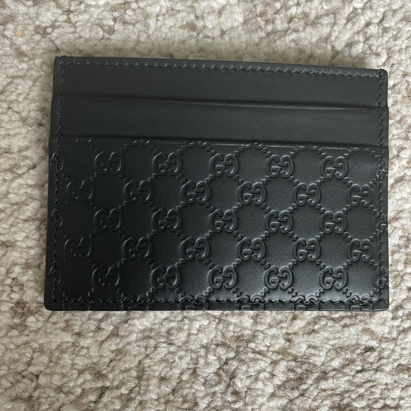 Gucci Accessories - NWOT gucci GUCCISSIMA black cardholder